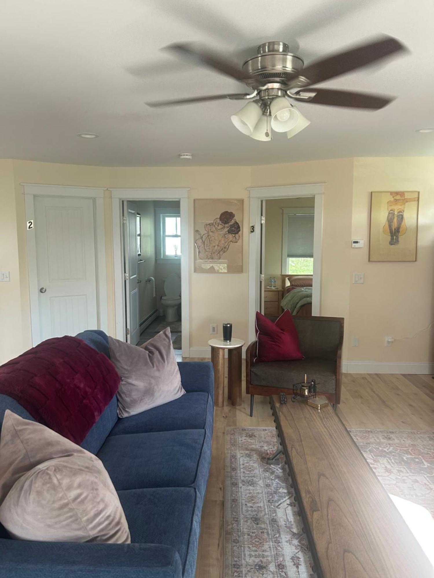 Roberts Lake House Room #3 Colchester Ngoại thất bức ảnh